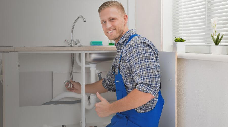Expert burst pipe repair services in Giltner, NE